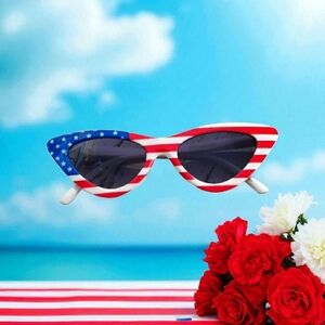 Sassy Star-Spangled Sunnies 🇺🇸✨ New